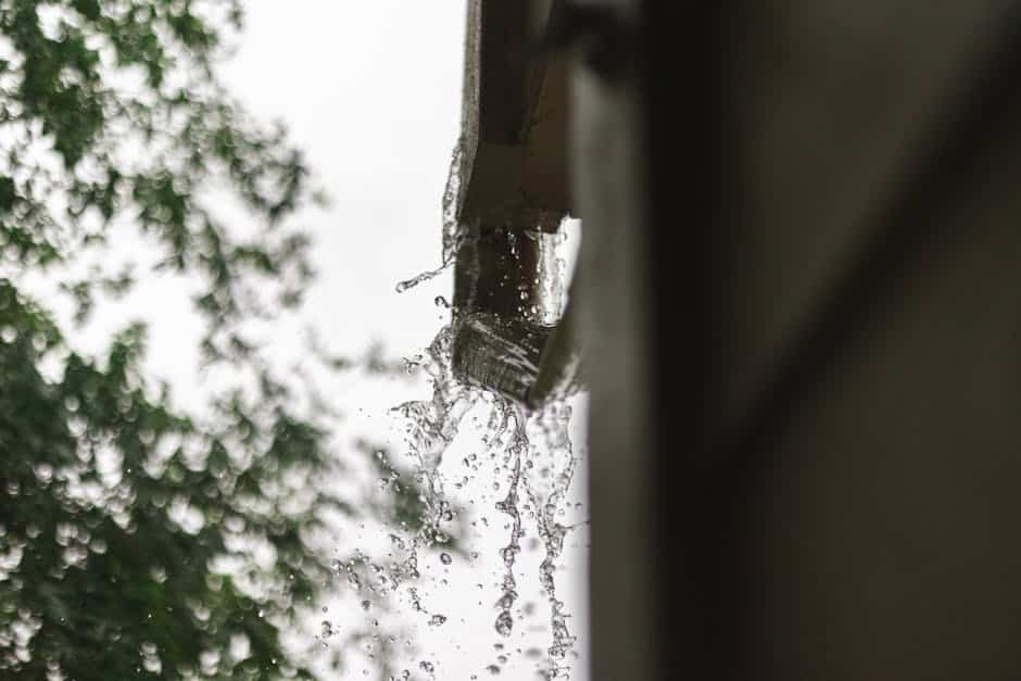 cleaning gutters with guards