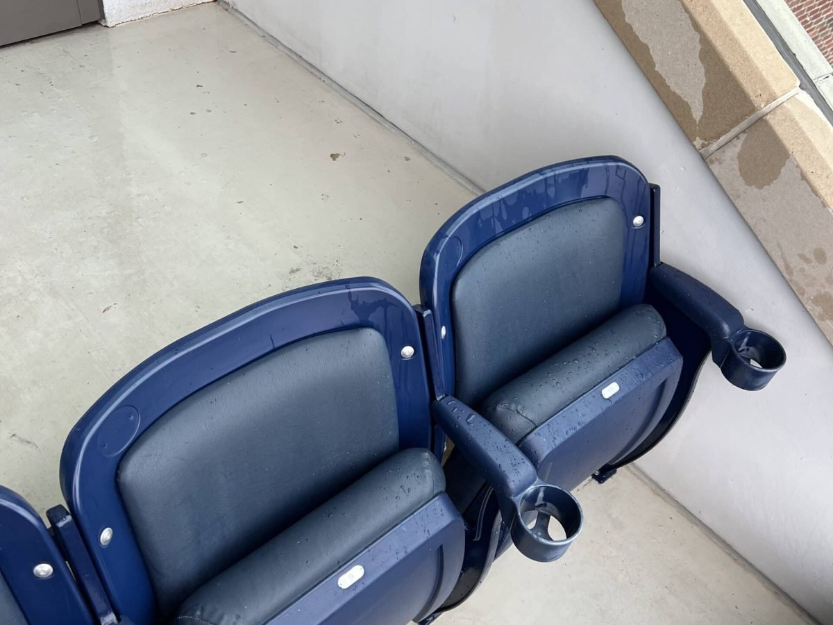 commercial folding chair seating after cleaning by alpha exterior solutions